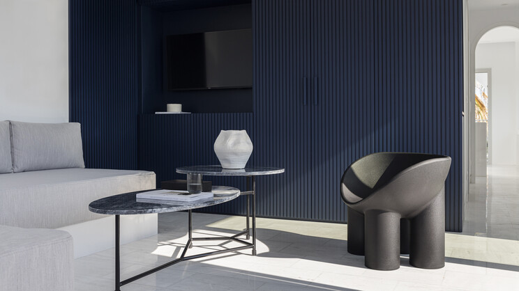 One Bedroom Suite Sea View